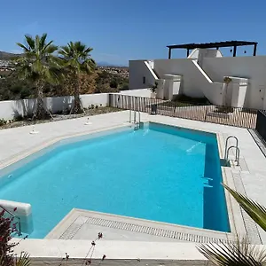 Heerlijk Penthouse, Dakterras Met Prachtig Zeezicht, Kingsize Bed, Zwembad, 700m Appartement